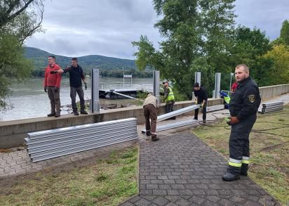 Mobilfal építés hajóállomás