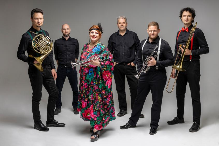 Kuna Vali és a HungaroSwing